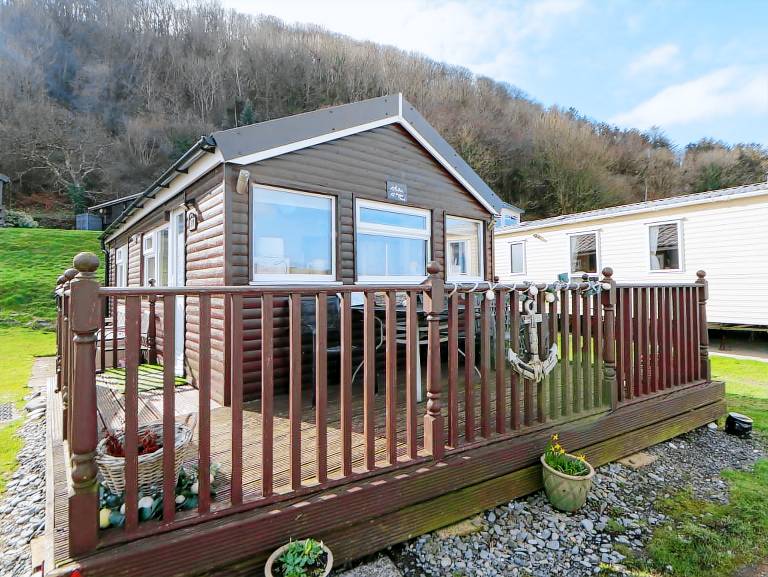 Cottage with garden | Beach view — photo 2