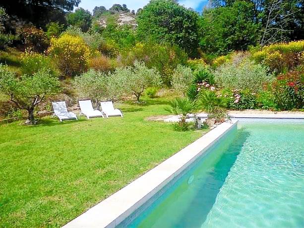 Bed & Breakfast  Vaugines