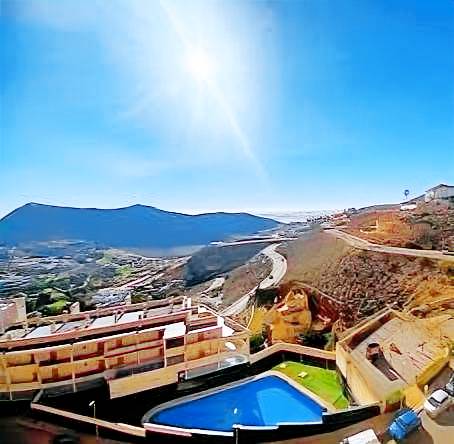 Holiday apartment with pool — photo 3