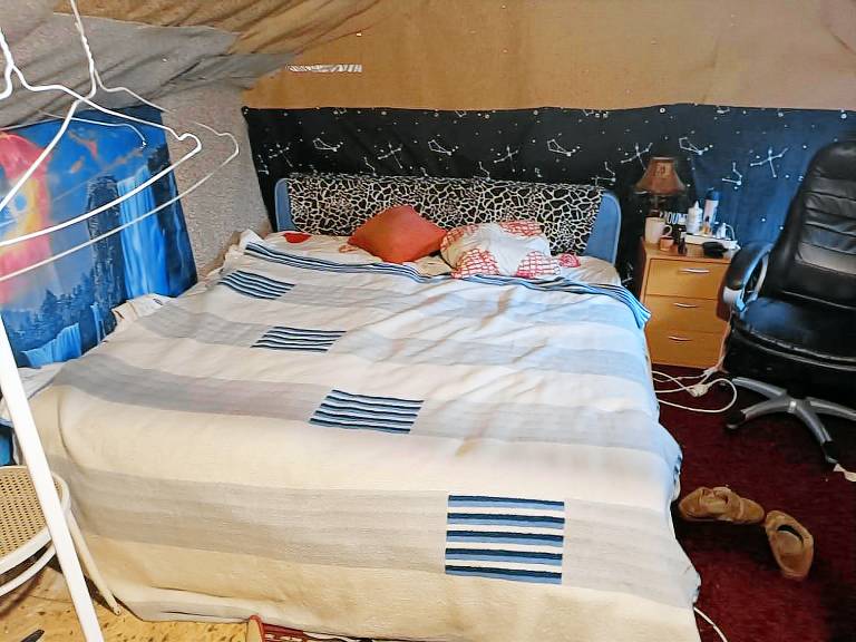 Quarto privado  Amadora