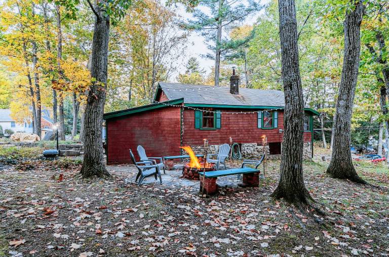Cabin  Salem