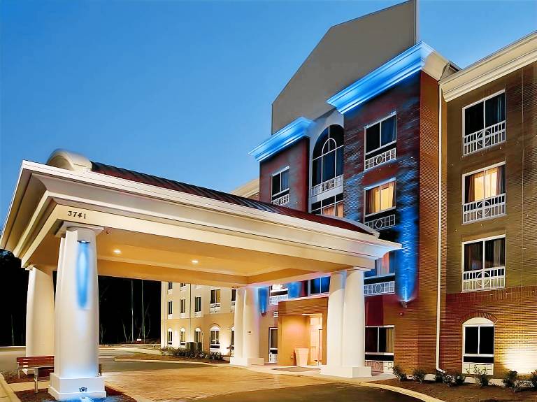 Holiday Inn Express Hotel & Suites Raleigh Sw At Nc State By IHG