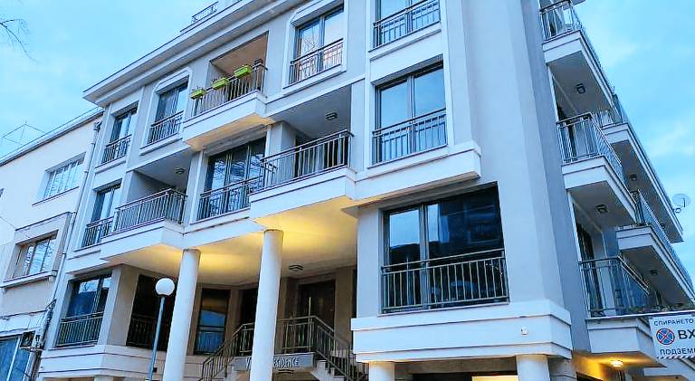 Holiday apartment with patio — photo 2
