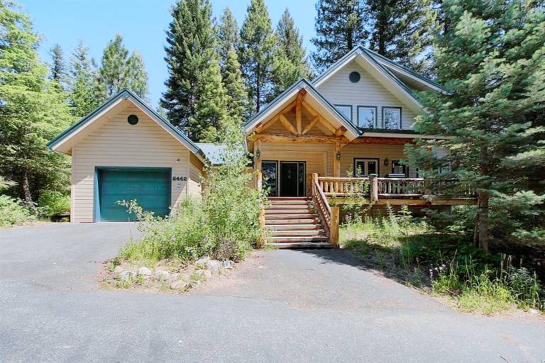 House  Payette Lake