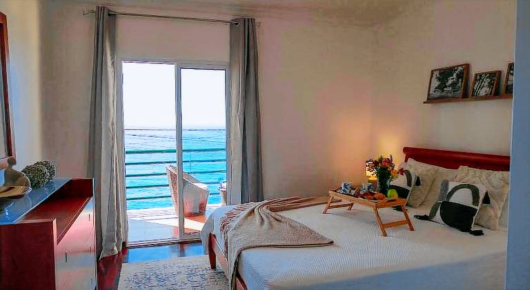 Villa with yard, BBQ & patio | Close to Fort of São Tiago in Funchal
