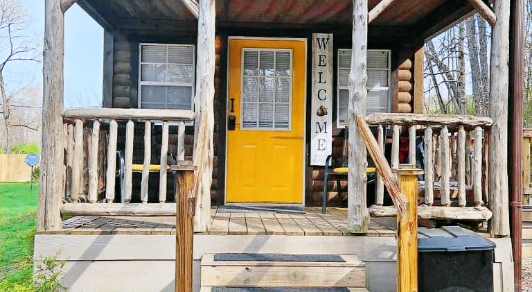 Vacation home with jacuzzi in Logan, OH
