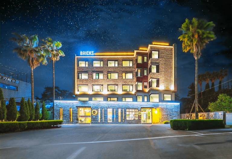 Jeju Bricks Hotel