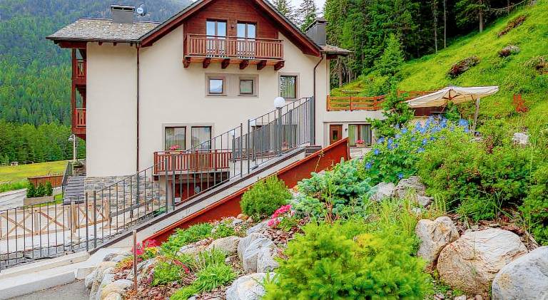 Children-friendly rental apartment with yard & patio | Next to the ski | Pets are welcome — photo 4