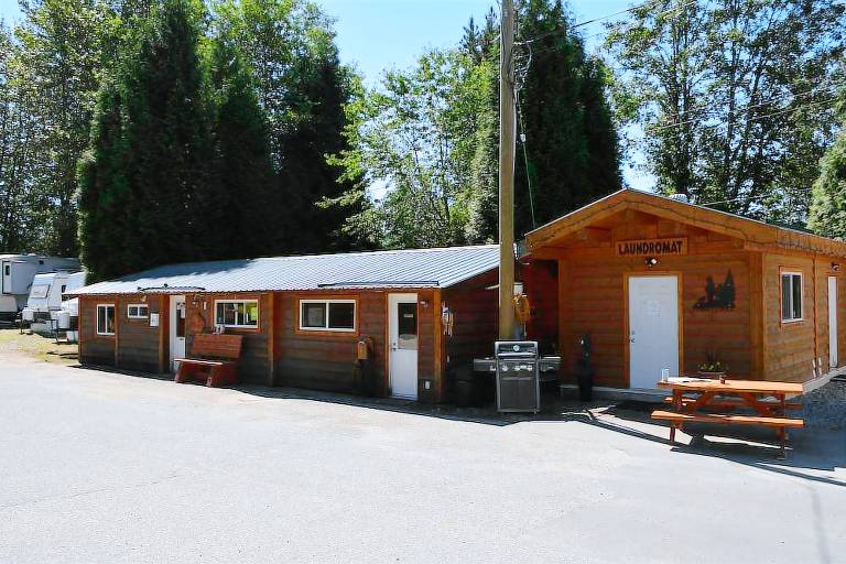 Kitimat Lodge in Kitimat, BC