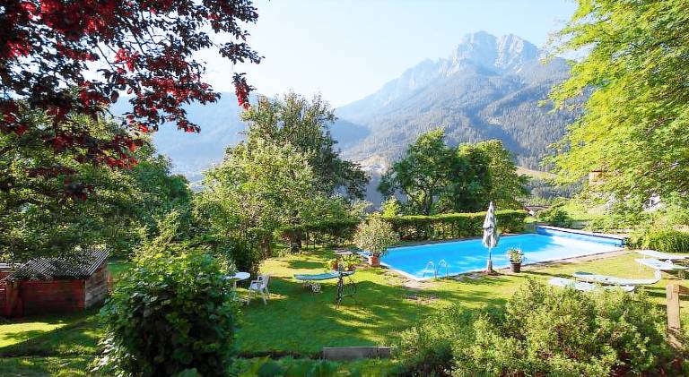 Big holiday apartment with pool, sauna & barbeque | Dogs allowed — photo 2