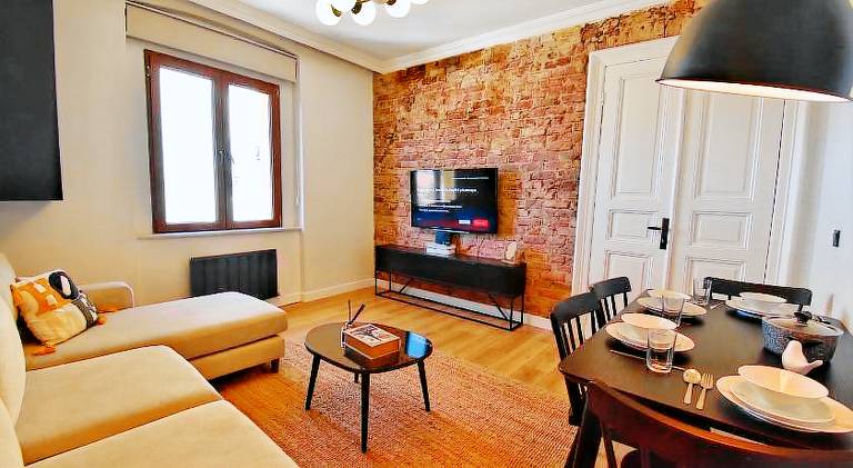 Cozy Renovated 3BR near Taksim- Santur D10 — photo 2