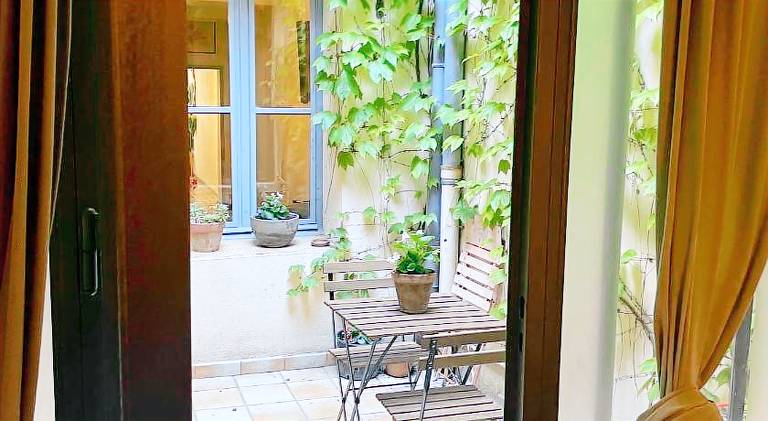 Maison aigues-mortaise dans la cite in Aigues-Mortes