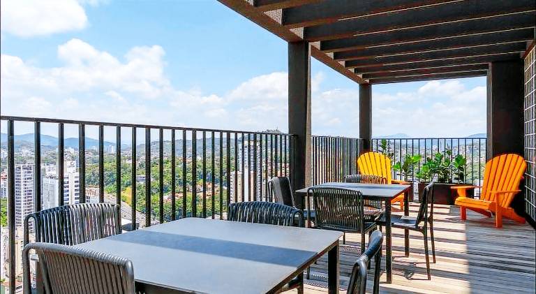 ON Smart Lofts - 3 min a pe da Oktoberfest com cama Queen — photo 4