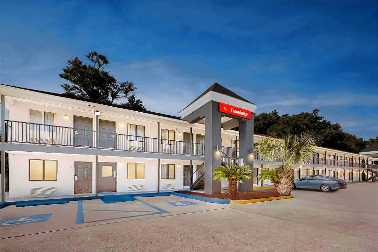 Econo Lodge Biloxi Beach — photo 3