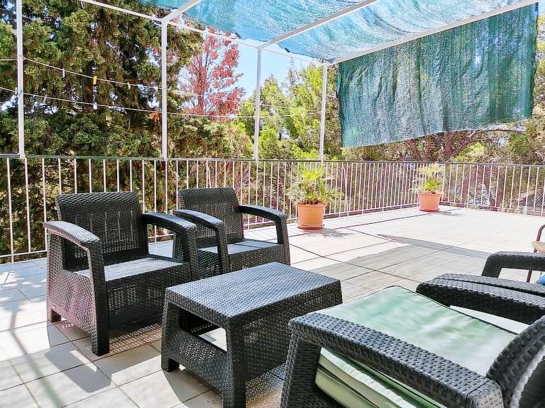 Rental apartment with terrace | Beach nearby | Pets are welcome in Sibenik