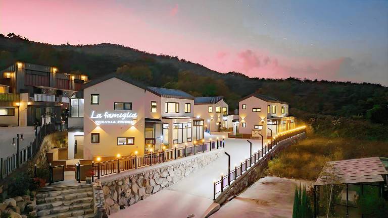 Gyeongju La Familia Pool Villa — photo 3