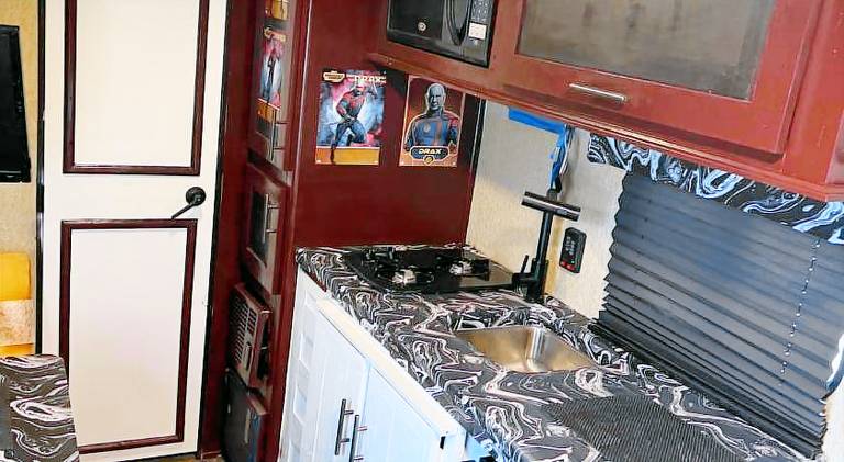 Starr Estates Marvel House Sunretreat Rv Park — photo 5