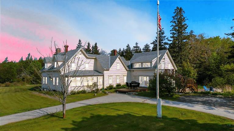 Farmhouse  Port Clyde