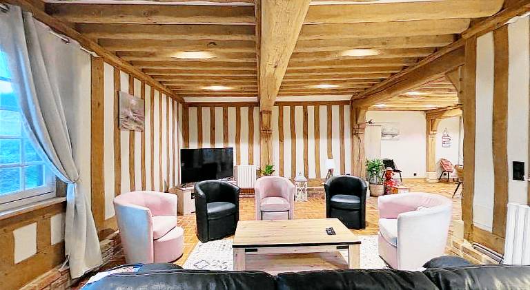 Chant des mouettes Maison renovee spacieuse tout confort grand jardin belle terrasse amenagee parkin — photo 3