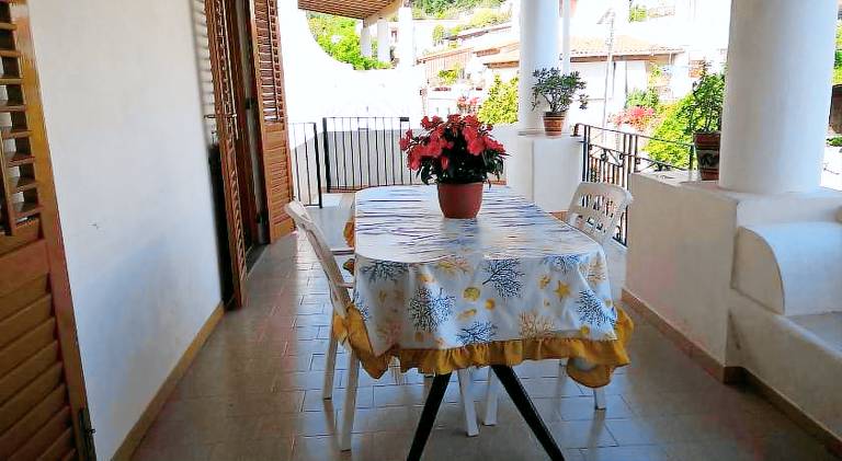 Holiday apartment with terrace & garden in Lipari
