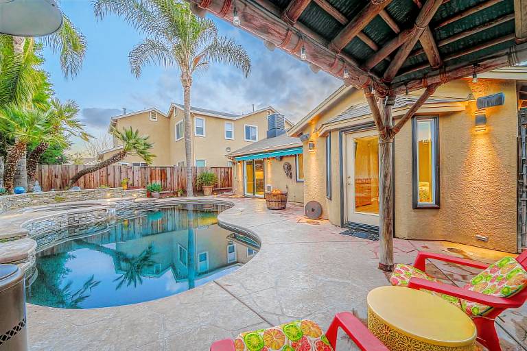 Child-friendly ample house with private pool | Pets allowed — photo 3