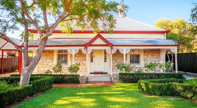 205 m&sup2; Ferienhaus