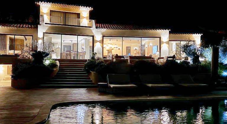 Villa with private pool, barbeque & patio — photo 3