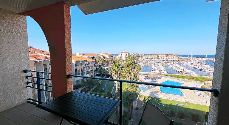 Rental apartment with pool | Next to the beach | Pets allowed in Collioure