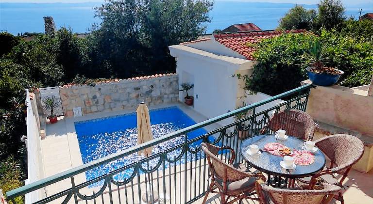 Villa with pool | Pets allowed in Tucepi