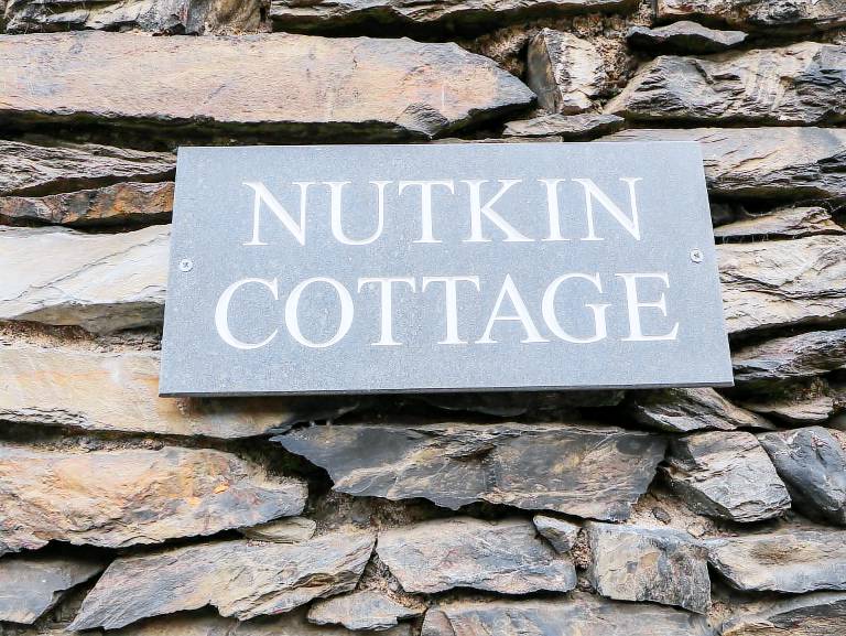 Fully equipped cottage with yard | Pets allowed — photo 3