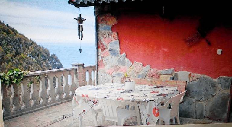 Villa with 2 rooms for 5 persons — photo 4