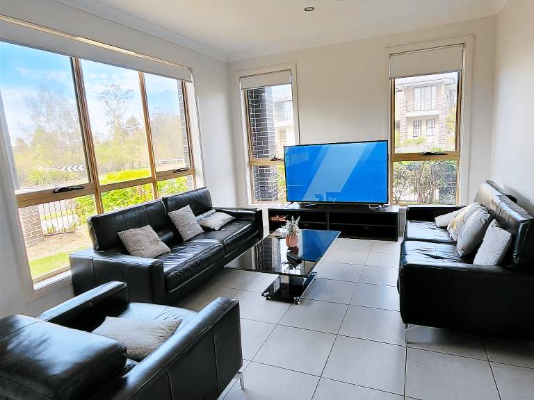 House  Rooty Hill