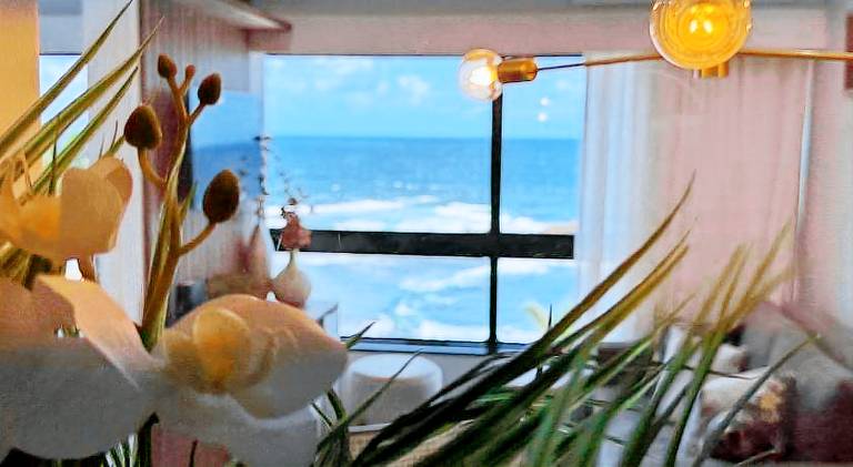 Rental apartment with jacuzzi & pool in Santos