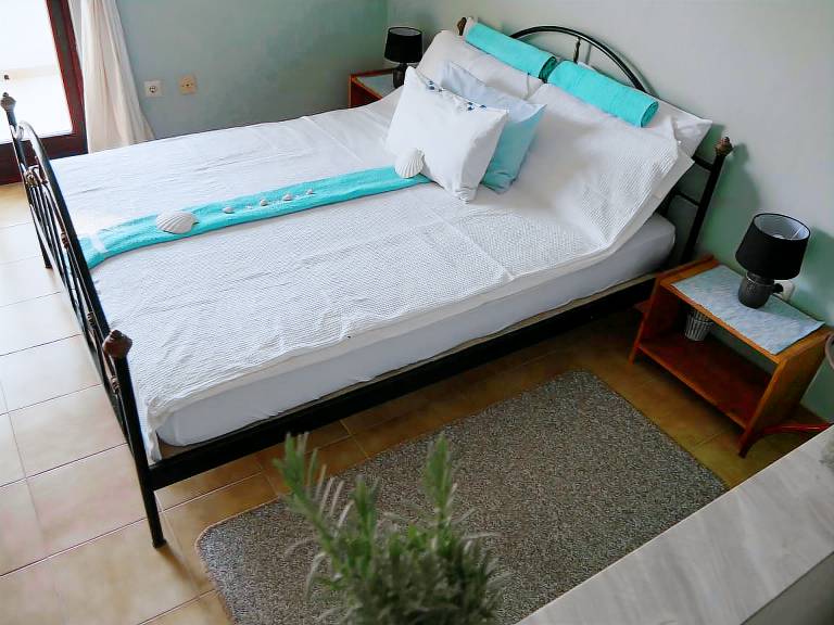 Apartment 'Helios Rhodos 2' with Private Terrace, Wi-Fi and Air Conditioning — photo 5