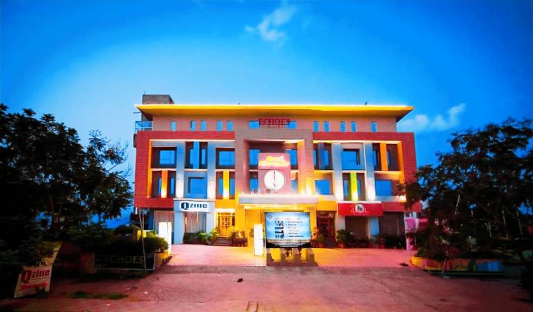 Hotel Suraj Palace