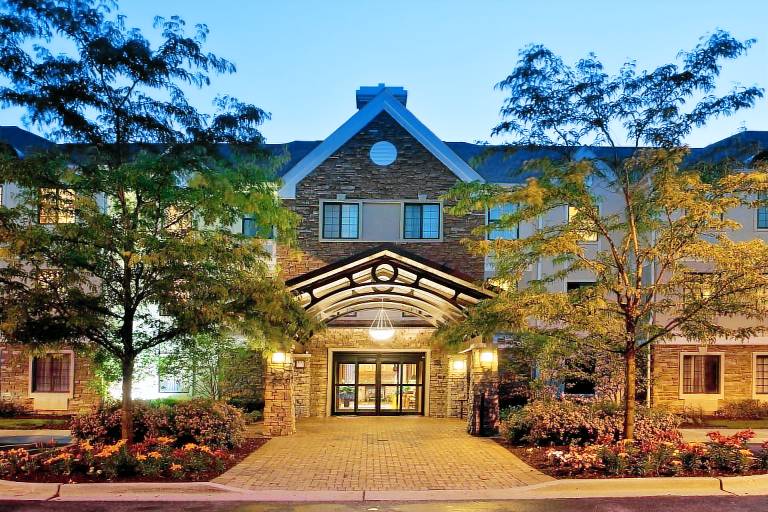 Condo  Vernon Hills