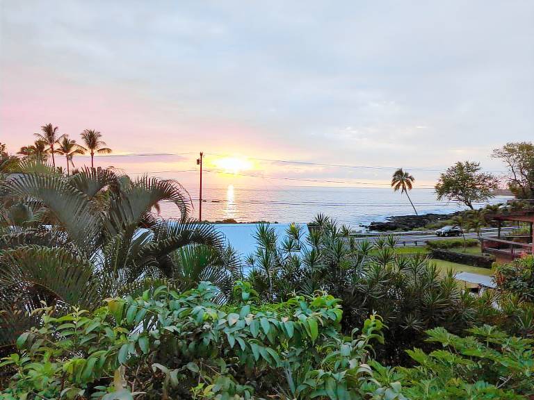Hus Kahaluu-Keauhou
