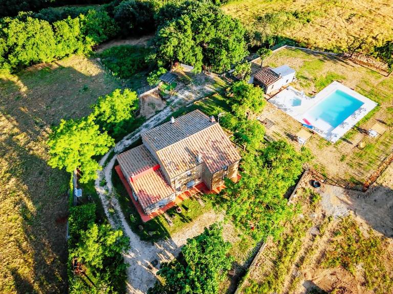 Vacation home with garden, barbecue & hot tub — photo 5