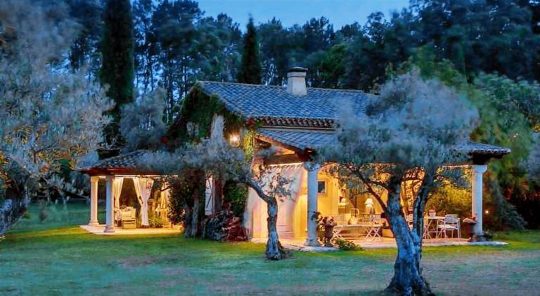 House with pool, terrace & garden in Cáceres