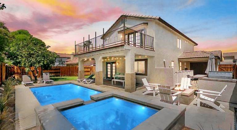 Indio Escape by AvantStay Stunning Home in Coachella w Pool Hot Tub in Indio, CA