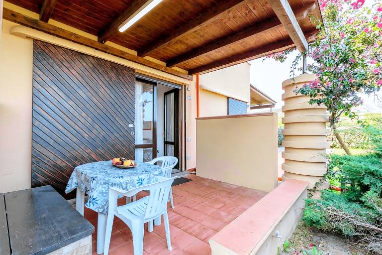 Vacation home with barbeque & patio | Sea view | Close to the beach | Pets allowed — photo 3