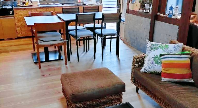 Villa with patio, barbeque & yard — photo 4