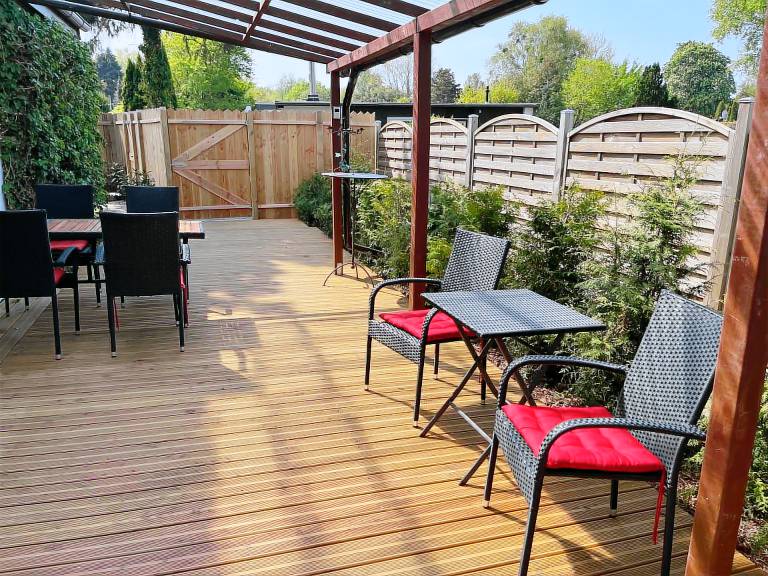 Family-oriented nice vacation home with yard, BBQ & terrace | Beach nearby | Pets allowed — photo 4