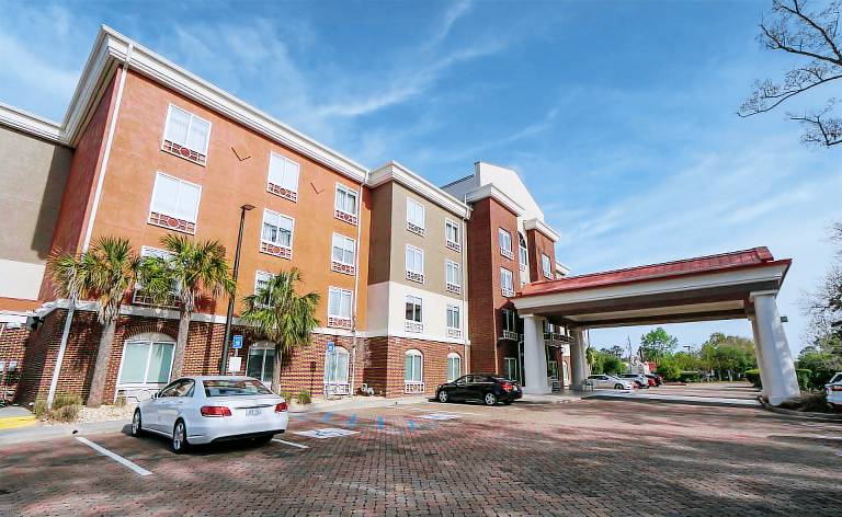 Holiday Inn Express Hotel & Suites Savannah - Midtown By IHG in Savannah, GA