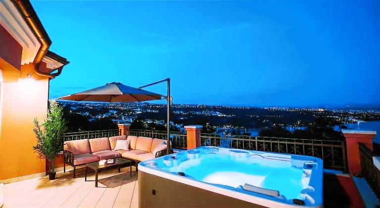 Holiday apartment with BBQ, sauna & hot tub | Good for workation — photo 3