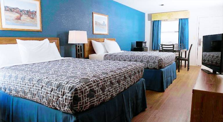 Riata Inn - Marfa — photo 2