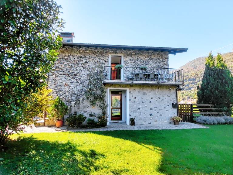 Apartment  Dongo, Lombardy