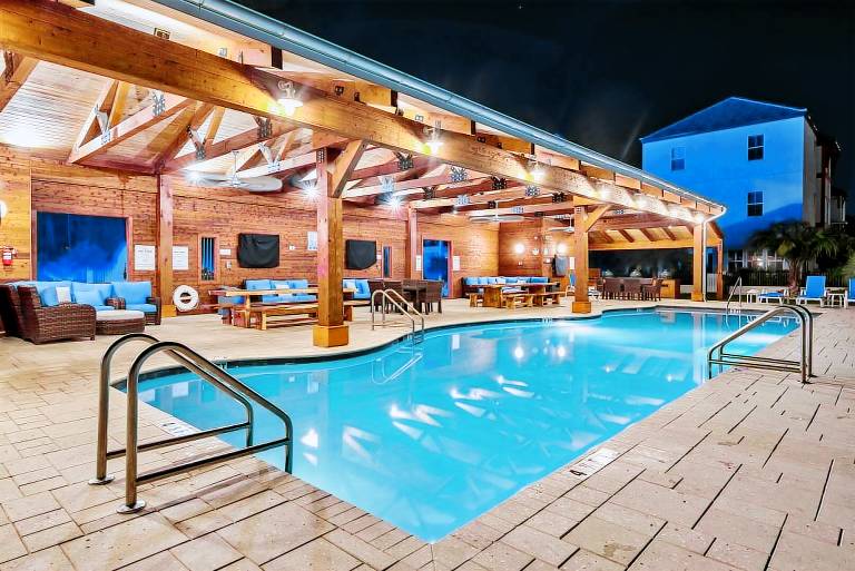 Child-friendly vacation home with BBQ & heated pool | Pet-friendly in Miramar, FL