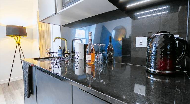 Beautiful holiday apartment | Close to Brighton Palace Pier | Close to the beach | Pets allowed — photo 5