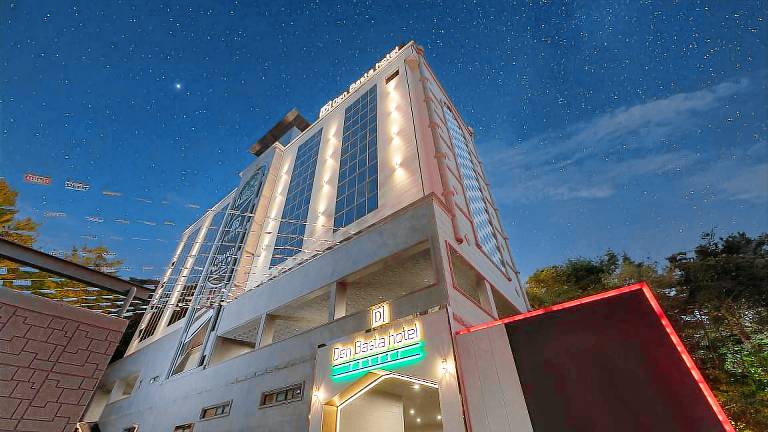 Denbasta Forest hotel